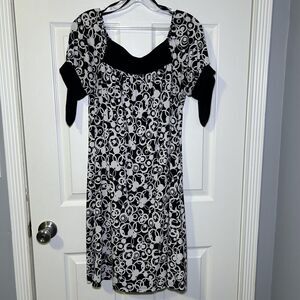 Brannan Dress Women's Medium Black White Abstract Print Short Sleeve Knit USA